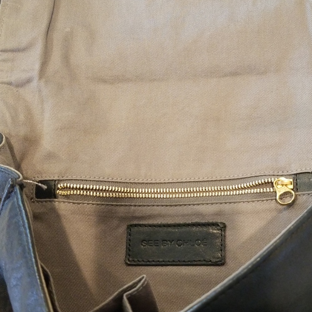 See By Chloė Large Poya Crossbody Bag - Picture 4 of 8